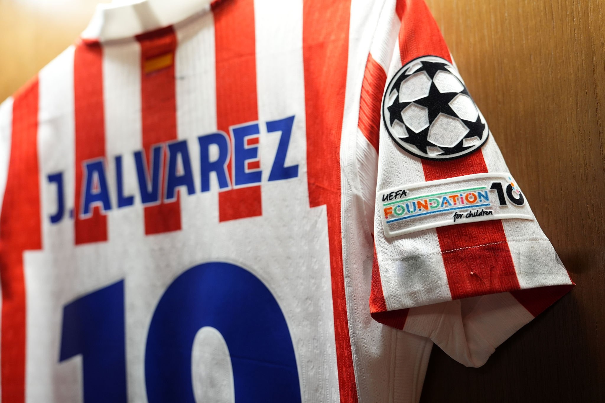 Atletico Explode at Barcelona Over Julian Alvarez Transfer Saga - Image 3